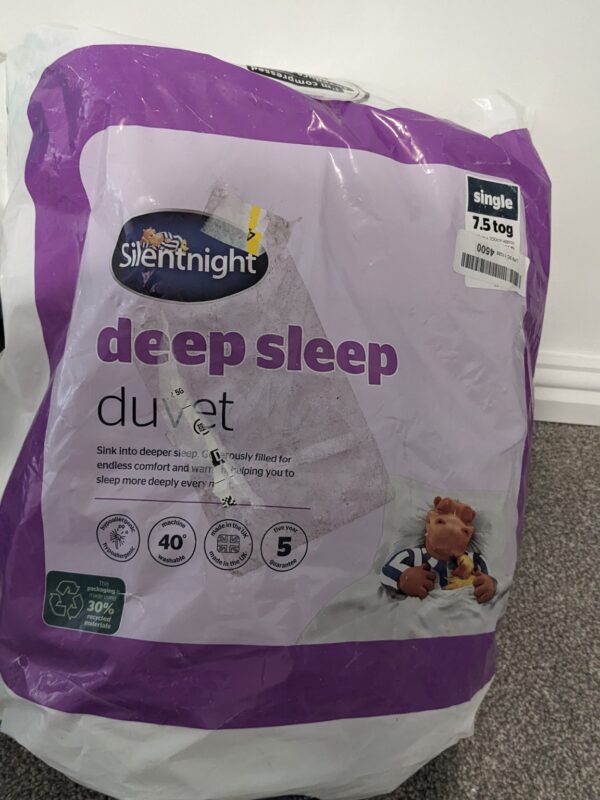 Silentnight Sleep Bundle – Anti-Snore Pillow + Deep Sleep 7.5 Tog Single Duvet