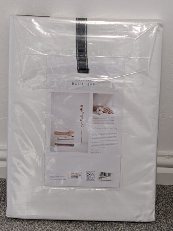 2X KING SIZE Bed Set – Boutique Fitted Sheet & Serene Quilt Set in White (Original Packaging) RRP £75-150 - Image 8