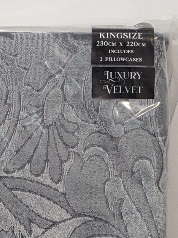 Luxury Velvet Firenza Slate King Quilt Set – 230×220cm – RRP £52 – Brand New in Original Packaging! - Image 4